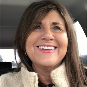 Meet your Posher, Sylvia